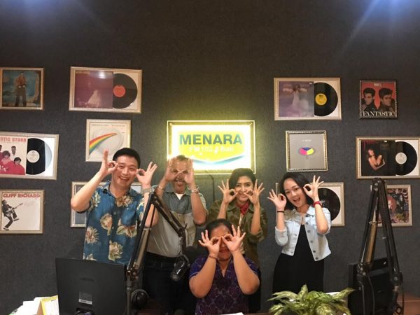 Sharing Radio Sharing Radio