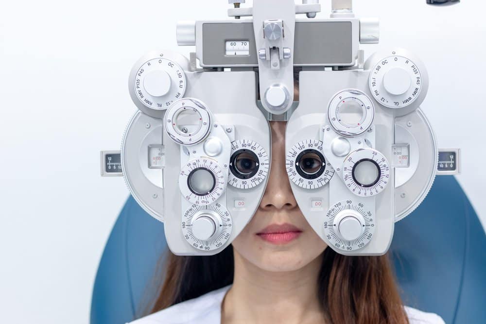 Ketahui 5 Fakta Seputar Operasi Lasik Mata