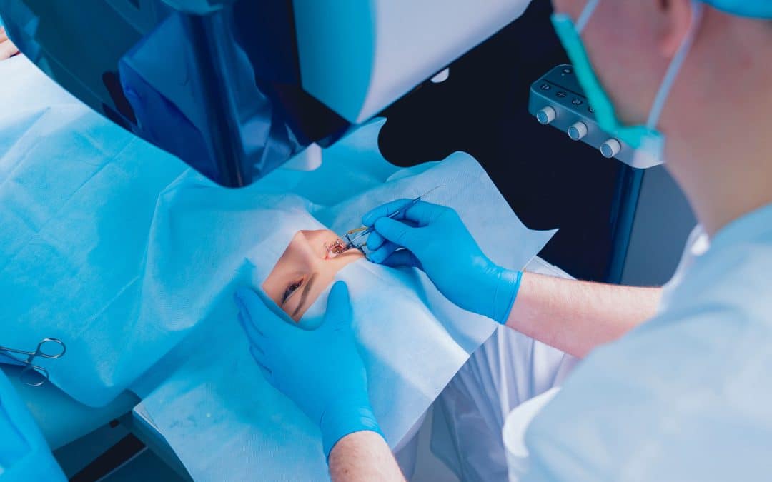 Mengenal Perbedaan Lasik Mata dan Operasi Katarak