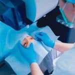 Perbedaan Lasik Mata dan Operasi Katarak